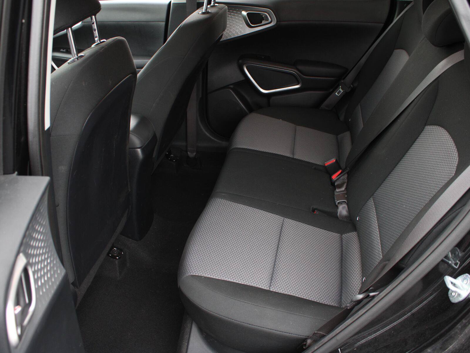 Used 2023 Kia Soul LX FWD image 18
