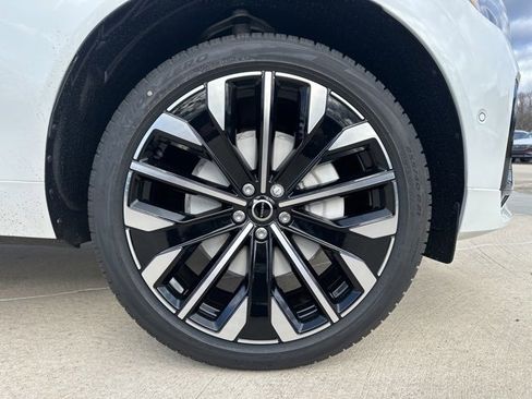 New 2026 Volvo XC60 B5 Ultra w/ Protection Package Premier image 9