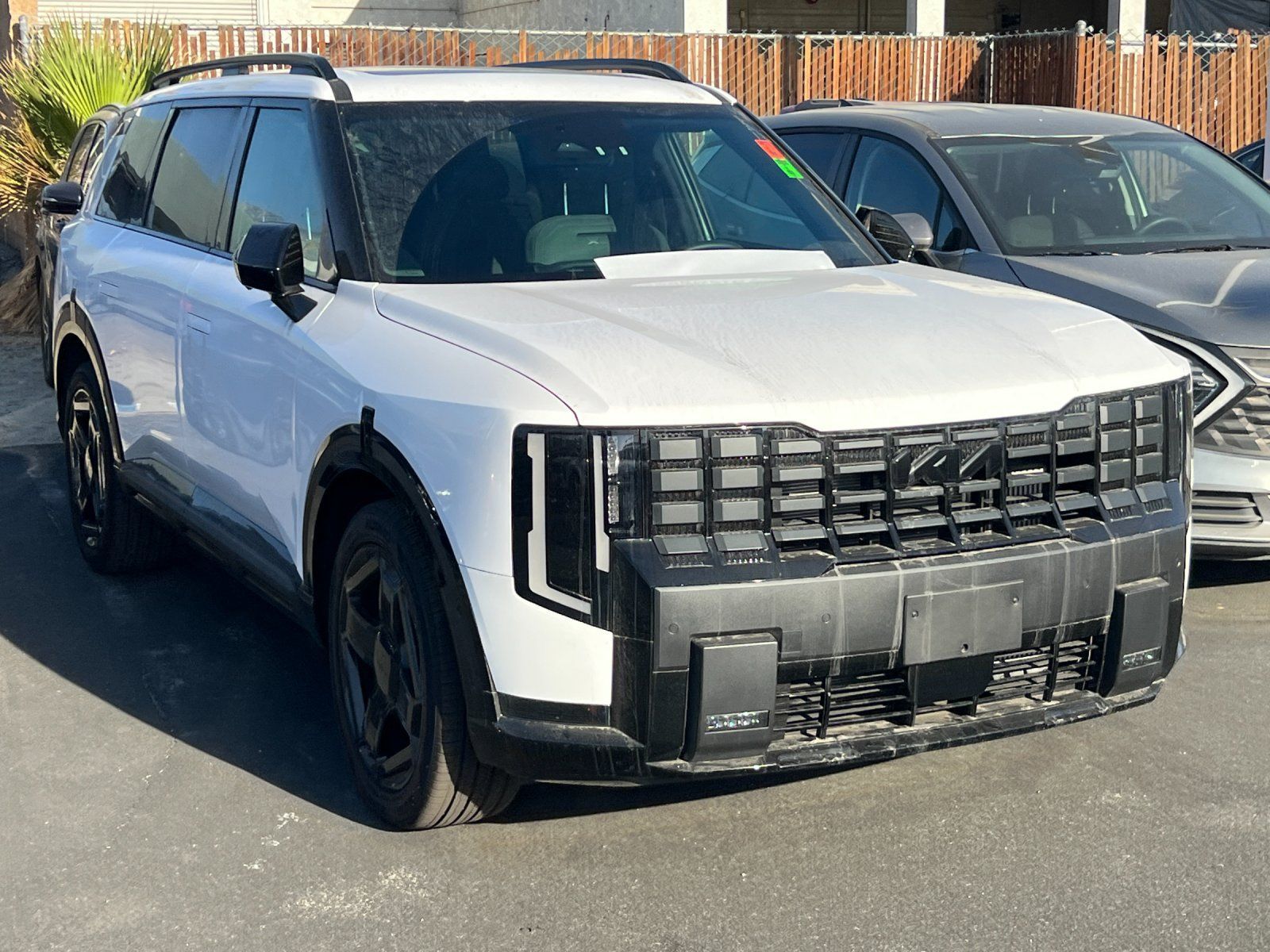 Used 2027 Kia Telluride SX Prestige X-Line AWD/4WD image 2