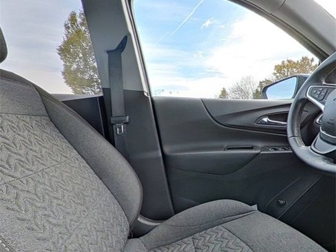 Used 2023 Chevrolet Equinox LT image 27