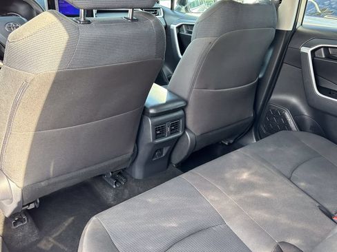 Used 2025 Toyota RAV4 LE AWD/4WD image 41