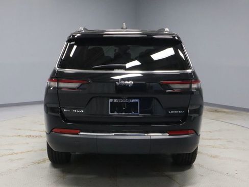 Used 2022 Jeep Grand Cherokee L Limited image 9