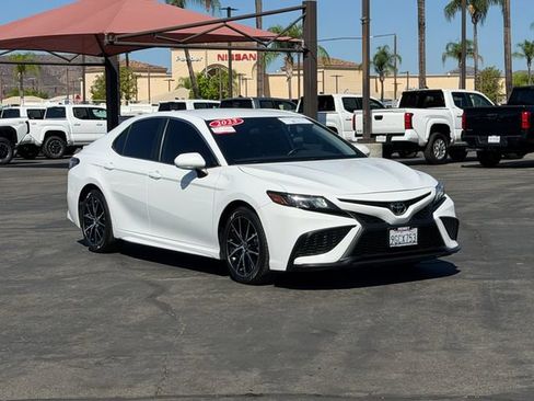 Used 2023 Toyota Camry SE w/ Protection Package (Q2) (TMS) FWD image 3