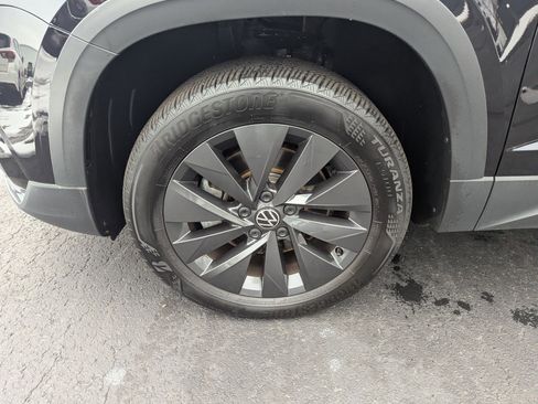 Used 2023 Volkswagen Taos S image 27