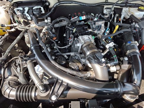 Used 2025 Ford Bronco Badlands AWD/4WD image 26