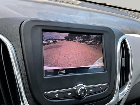 Used 2024 Chevrolet Equinox LS FWD image 25