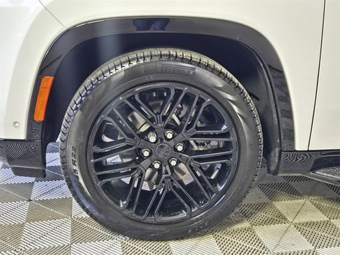 New 2025 Jeep Wagoneer Series II w/ Convenience Group I image 5