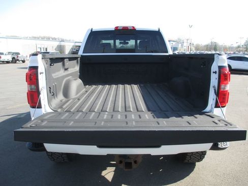 Used 2016 GMC Sierra 2500 Denali image 6