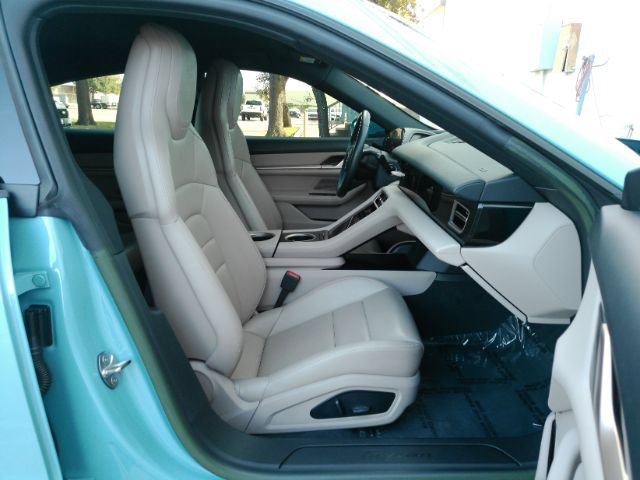 Used 2022 Porsche Taycan RWD image 20