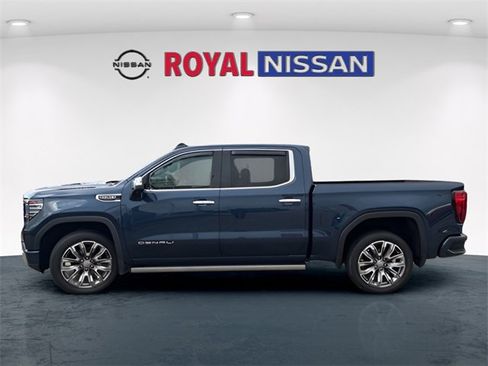 Used 2023 GMC Sierra 1500 Denali w/ Denali Reserve Package image 4