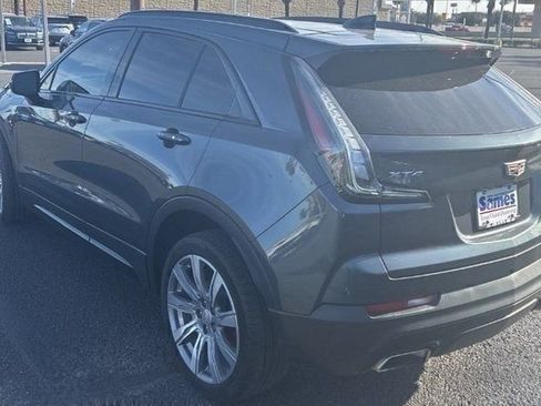 Used 2021 Cadillac XT4 Sport image 3