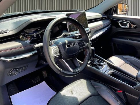 Used 2022 Jeep Compass Trailhawk AWD/4WD image 13
