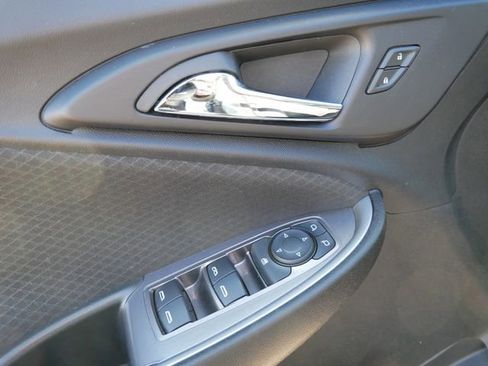 Used 2024 Chevrolet Malibu LT image 11