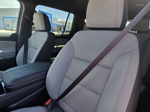 New 2026 Chevrolet Traverse LT w/ Driver Confidence Package FWD image 15