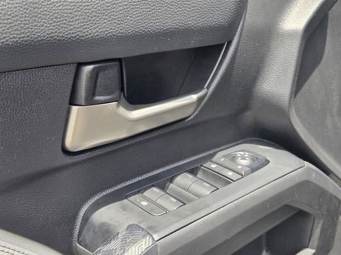 Used 2024 Toyota Tacoma Limited AWD/4WD image 19