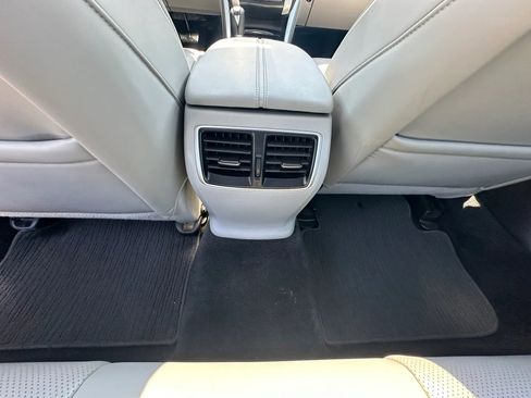 Used 2018 Acura TLX w/ Technology Package FWD image 30