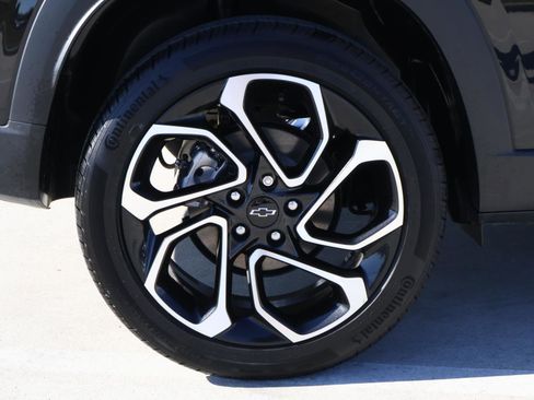 Used 2024 Chevrolet Trax RS image 8