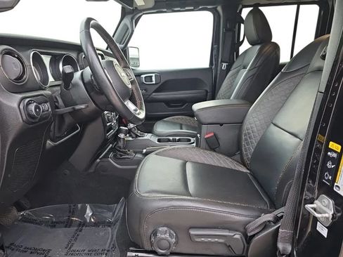 Used 2021 Jeep Wrangler Unlimited Sahara AWD/4WD image 13