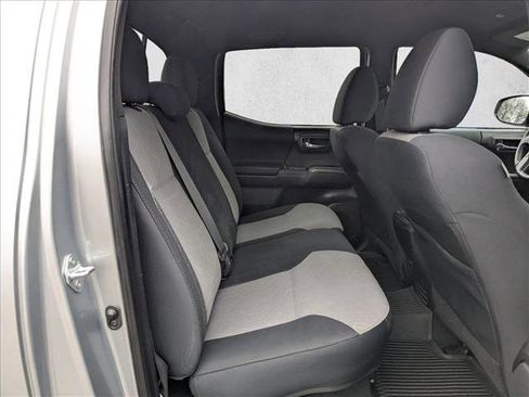 Certified 2023 Toyota Tacoma TRD Off-Road image 25