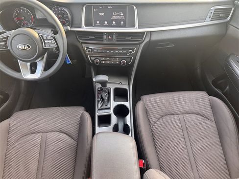 Used 2019 Kia Optima LX image 25