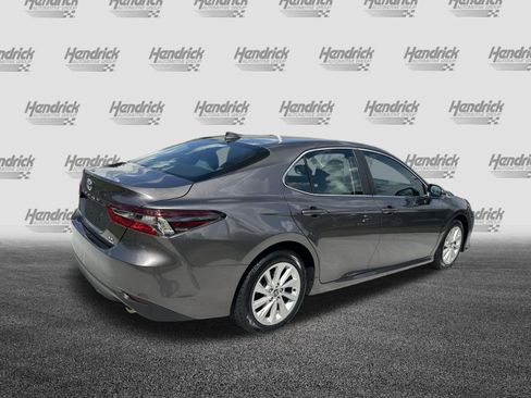 Certified 2022 Toyota Camry LE AWD/4WD image 10