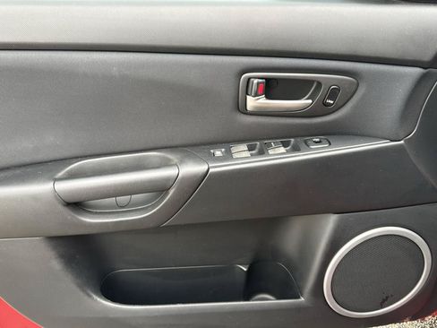 Used 2006 MAZDA MAZDA3 s Touring FWD image 40