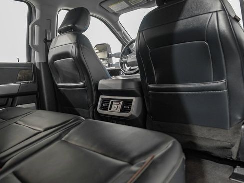 Used 2024 Ford F250 Lariat w/ Lariat Ultimate Package AWD/4WD image 38