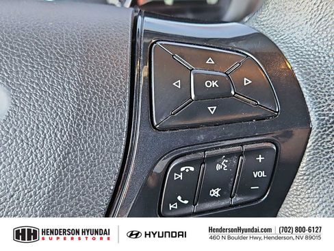 Used 2018 Ford Explorer XLT w/ Equipment Group 202A FWD image 24