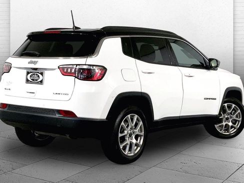 Used 2025 Jeep Compass Limited AWD/4WD image 13