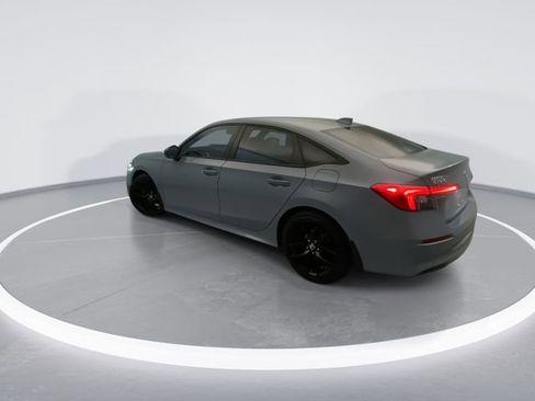 Used 2024 Honda Civic Sport image 2