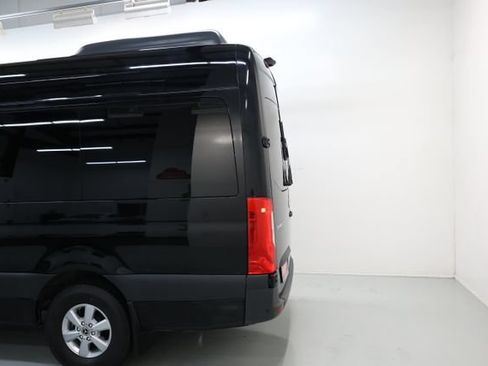 Used 2022 Mercedes-Benz Sprinter 2500 image 51