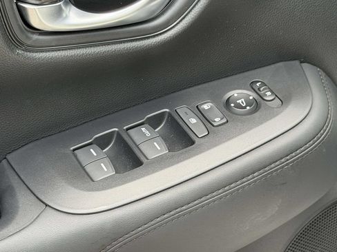 Used 2026 Honda HR-V LX image 18