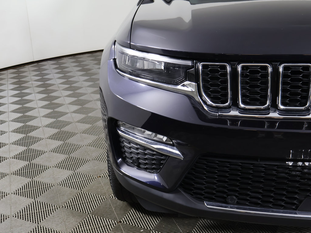 Used 2022 Jeep Grand Cherokee Limited 4xe w/ Luxury Tech Group II AWD/4WD image 18