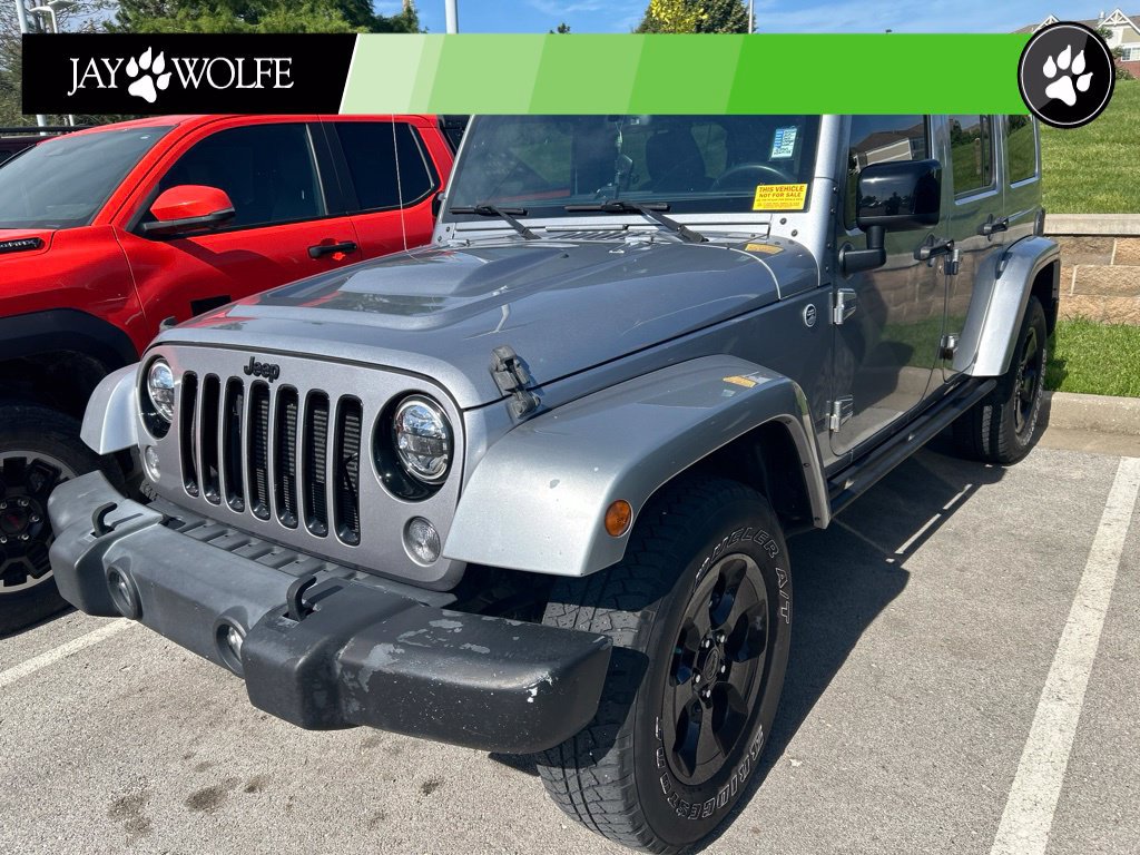 Used 2015 Jeep Wrangler Unlimited Sahara w/ Dual Top Group AWD/4WD image 1