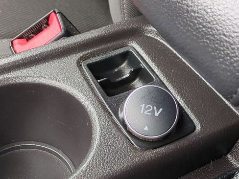 Used 2014 Ford Focus SE w/ SE Sport Package image 31