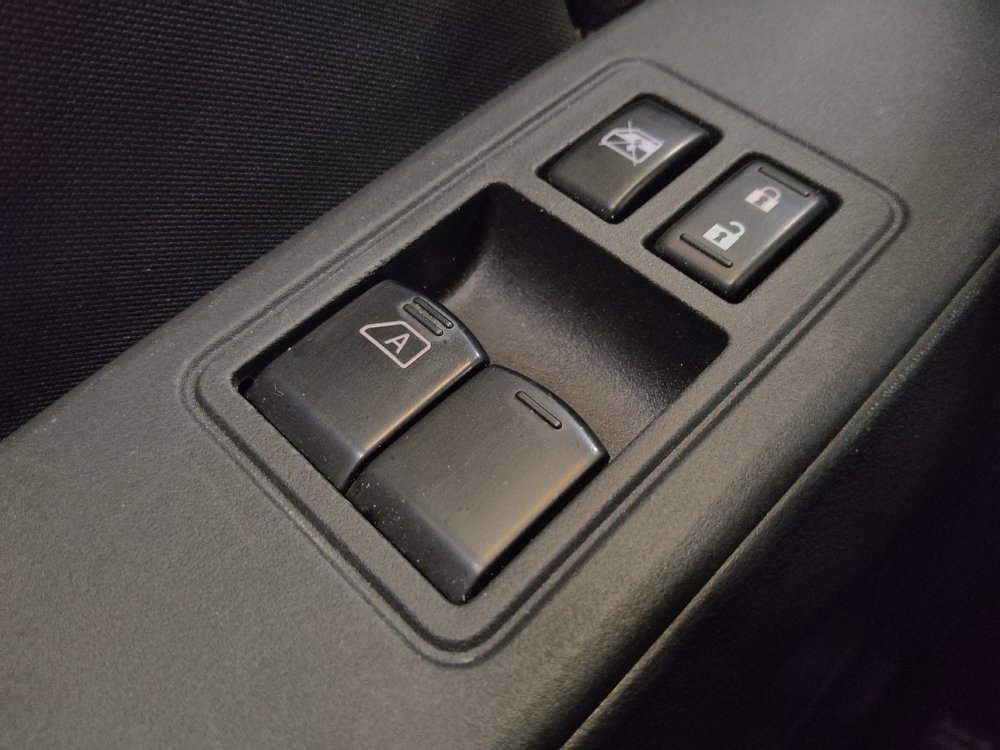 Used 2022 Nissan Frontier S w/ Technology Package RWD image 27