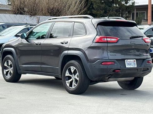 Used 2014 Jeep Cherokee Trailhawk w/ Technology Group image 5