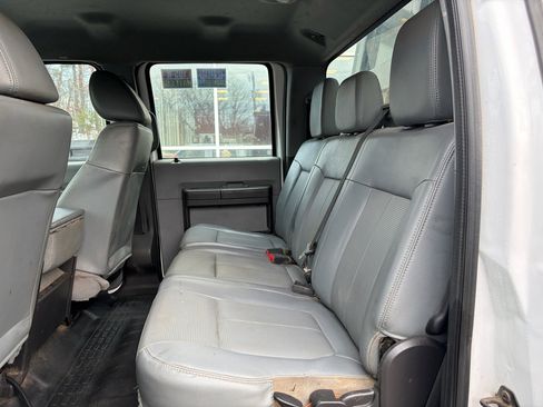 Used 2016 Ford F550 4x4 Crew Cab Super Duty image 35
