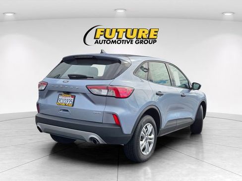 Used 2022 Ford Escape S image 4