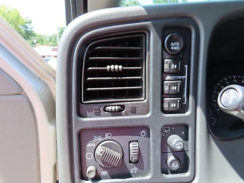 Used 2006 Chevrolet Tahoe LT w/ LT Preferred Equipment Group AWD/4WD image 29