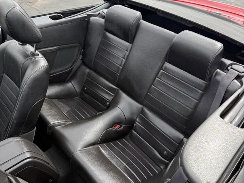 Used 2010 Ford Mustang Premium image 12