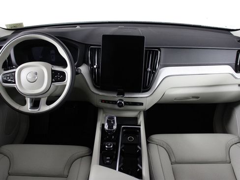 New 2026 Volvo XC60 T8 Ultra w/ Protection Package Premier image 5
