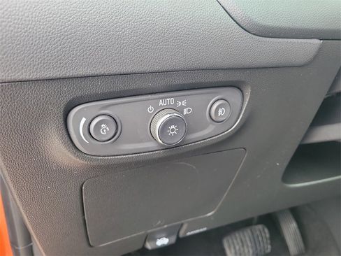 Used 2023 Buick Encore GX Essence w/ Experience Buick Package image 21