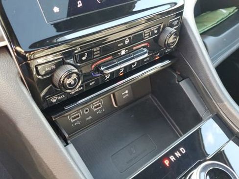 Certified 2024 Jeep Grand Cherokee Altitude image 21