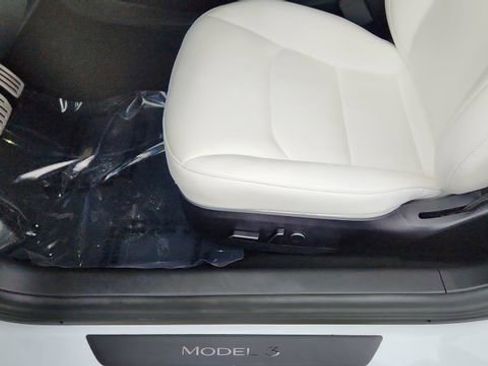 Used 2023 Tesla Model 3 Performance image 34