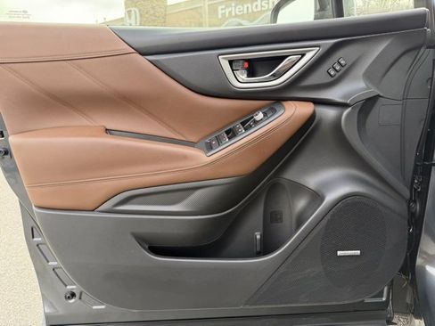 Used 2019 Subaru Forester Touring image 14