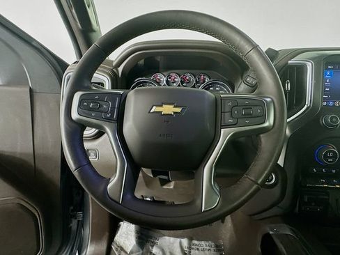 Used 2022 Chevrolet Silverado 1500 LTZ AWD/4WD image 13