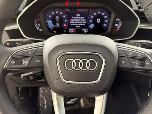 Used 2025 Audi Q3 2.0T Premium w/ Convenience Package AWD/4WD image 22