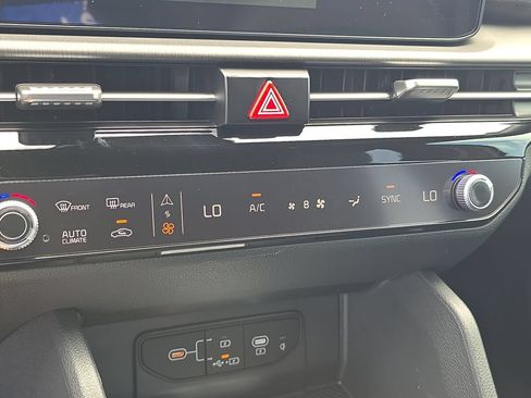 New 2026 Kia Sportage X-Line w/ X-Line Premium Package AWD/4WD image 26