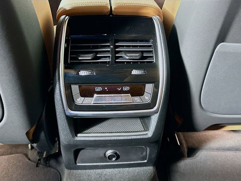 New 2027 BMW X6 xDrive40i AWD/4WD image 18